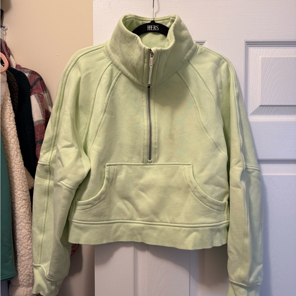Lululemon Athletica Light Green Cropped Scuba